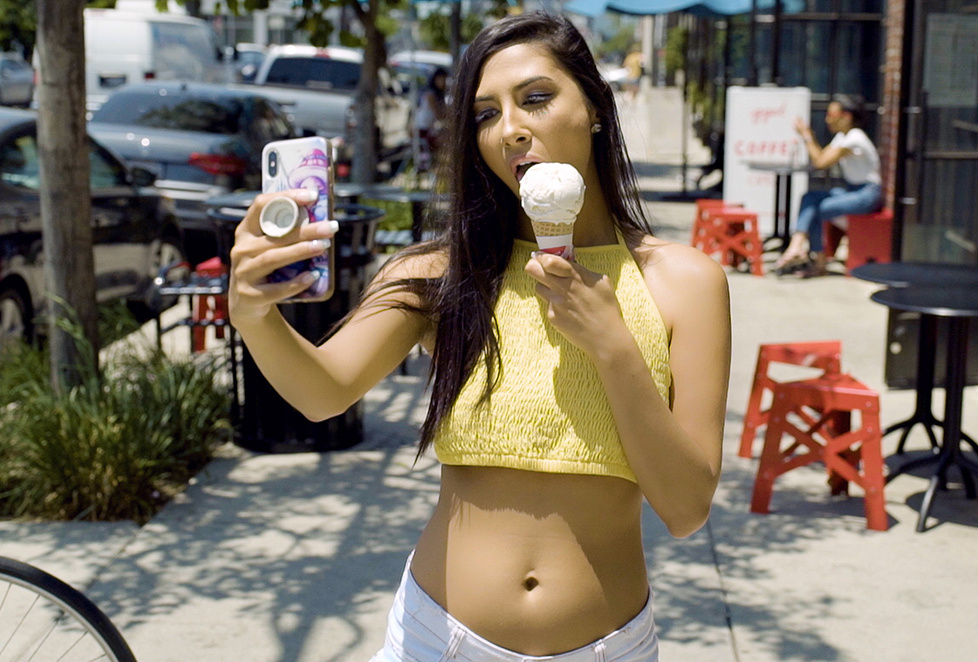 Nympho Gianna Dior Gives Road Head Before She Fucks A BBC